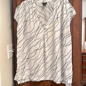 Black and white square bottom top